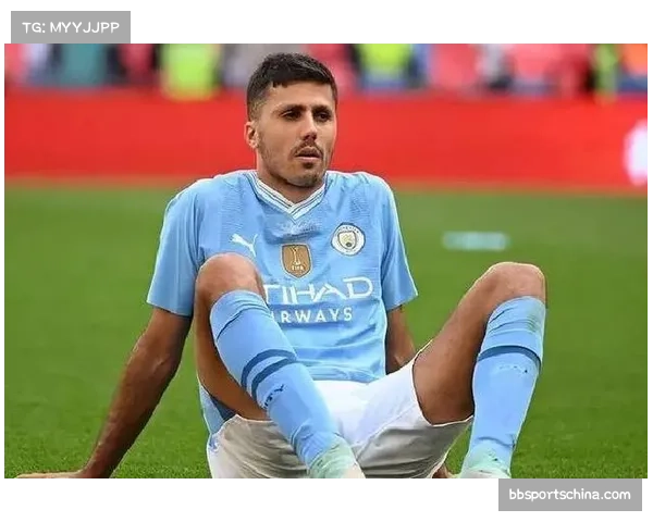 曼城传控体系压制力十足 罗德里缺阵影响中场控制